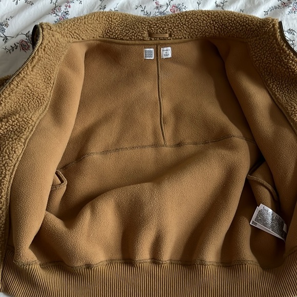 Fleece jacket - Picture 4 of 9